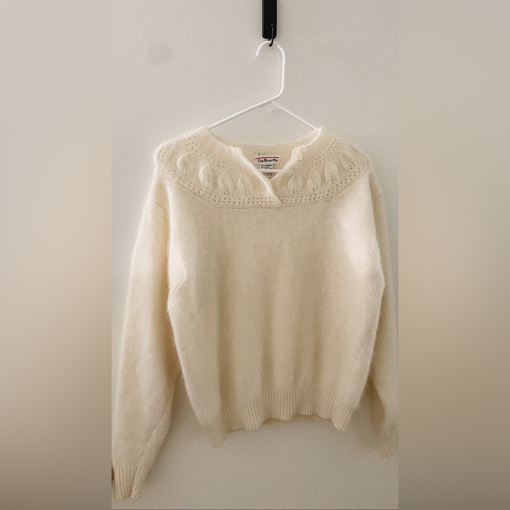 VINTAGE TALBOTS Angora/Lambswool SOFTEST Henley Sweater